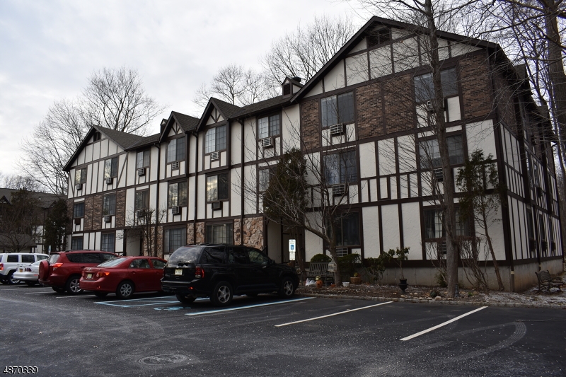 RIDGE GARDENS - Residential