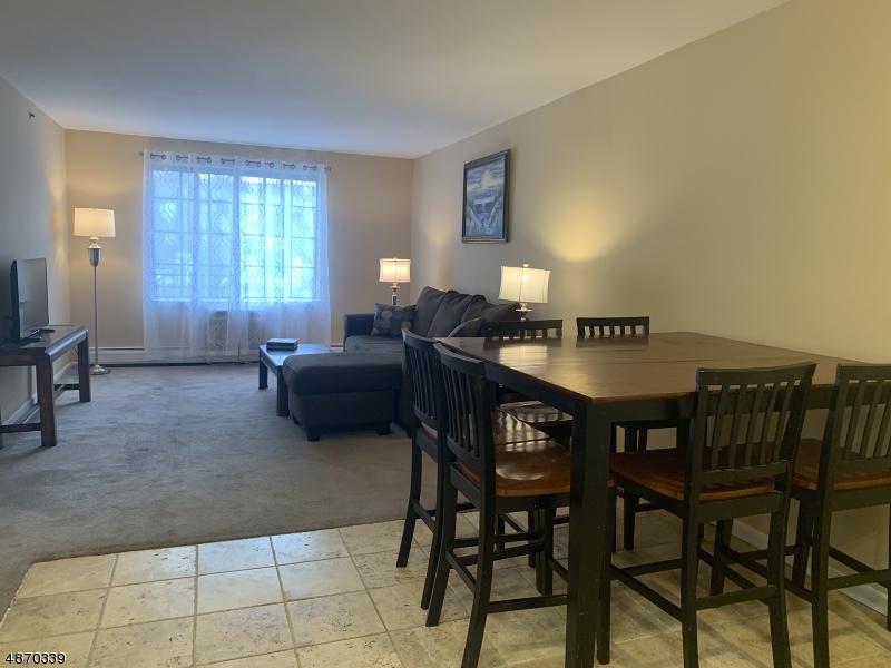 RIDGE GARDENS - Residential