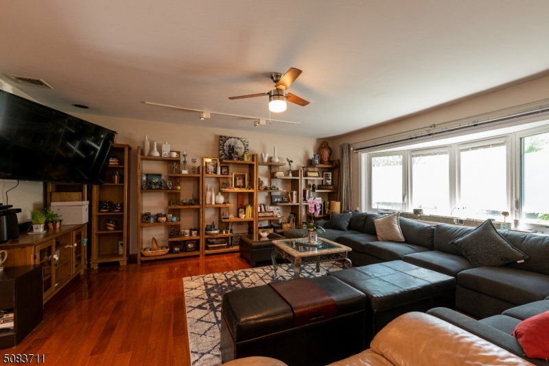 Vail Road - Residential