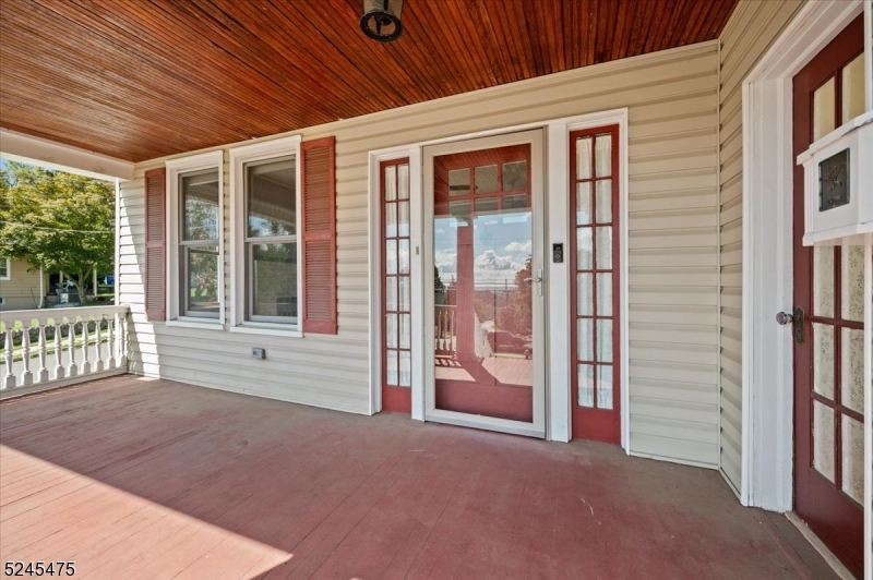 Hill Section - Residential Lease