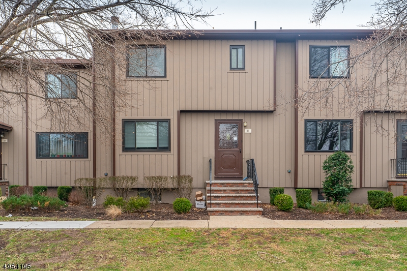 Welcome home to this 3 bedrooms 2.5 bathrooms townhome in the desirable town of Florham Park. The first floor is equipped with a spacious eat-in kitchen, large living room with wood burning fire place, dining room and half bathroom. The second floor has a LARGE master bedroom with en suite, two nice size bedroom and an additional bathroom. The finished basement can be used as a play room or recreation room. Newer furnace and hot water heater. Amenities include community pool, tennis courts, clubhouse and playground.Two assigned parking space and guest parking.