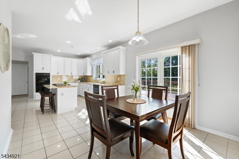 Montgomery Chase - Residential