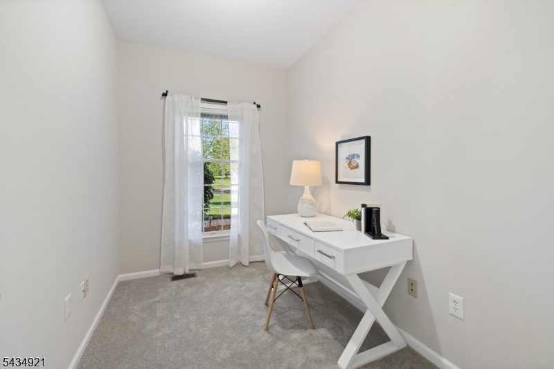 Montgomery Chase - Residential