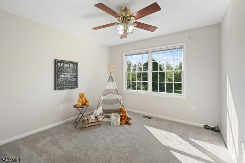 Montgomery Chase - Residential