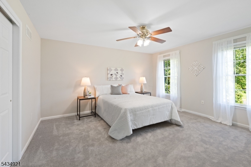 Montgomery Chase - Residential