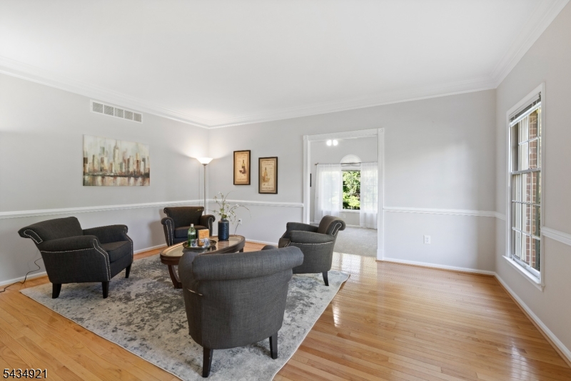 Montgomery Chase - Residential