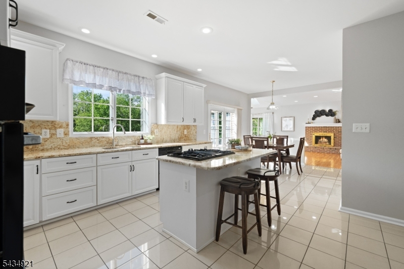 Montgomery Chase - Residential