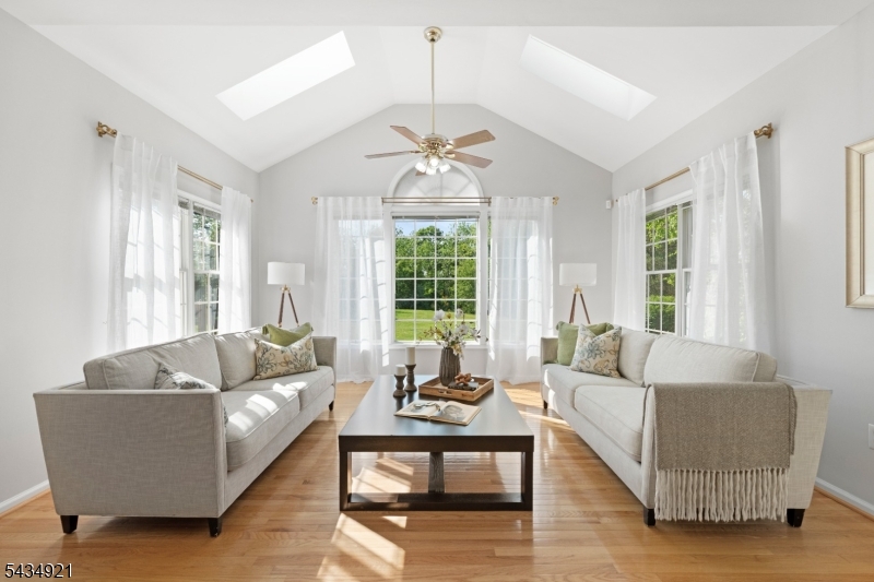 Montgomery Chase - Residential