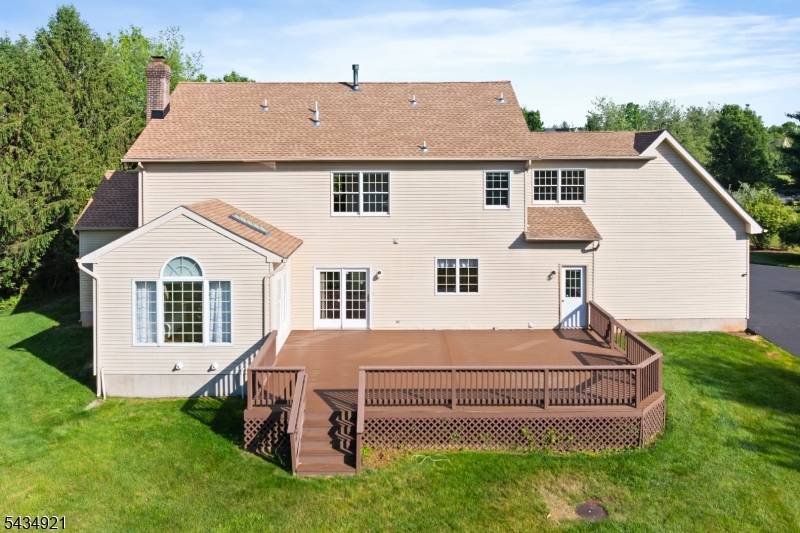 Montgomery Chase - Residential