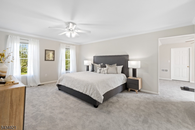 Montgomery Chase - Residential