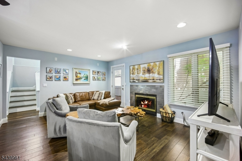 Crystal Woods - Residential