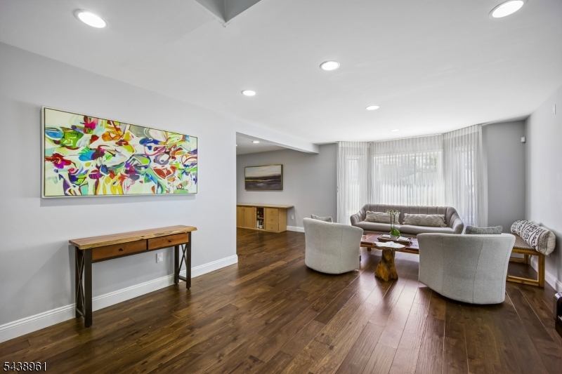 Crystal Woods - Residential