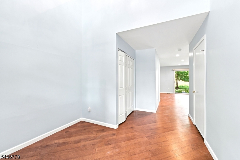 Condo/Coop/Townhouse - Residential