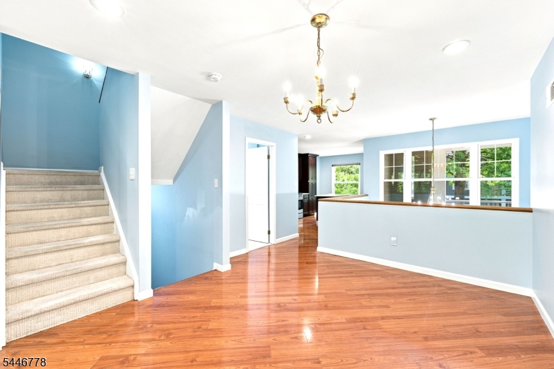 Condo/Coop/Townhouse - Residential