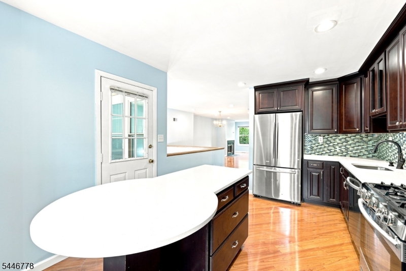 Condo/Coop/Townhouse - Residential