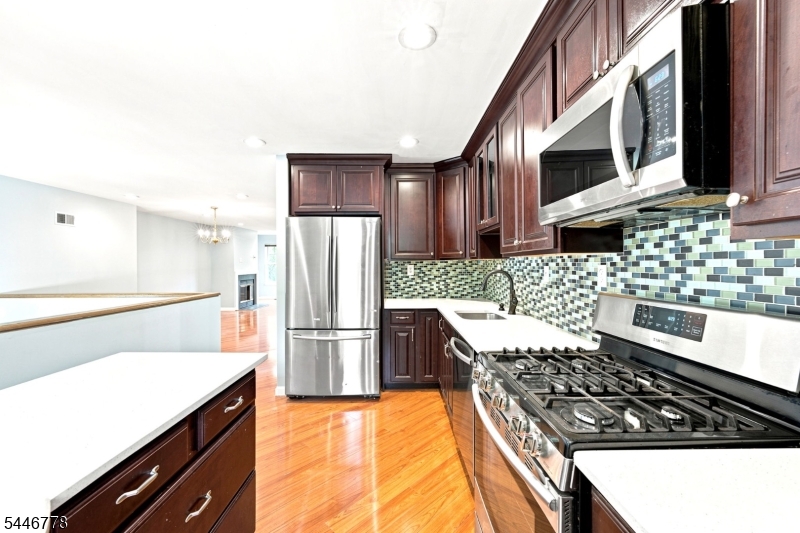 Condo/Coop/Townhouse - Residential