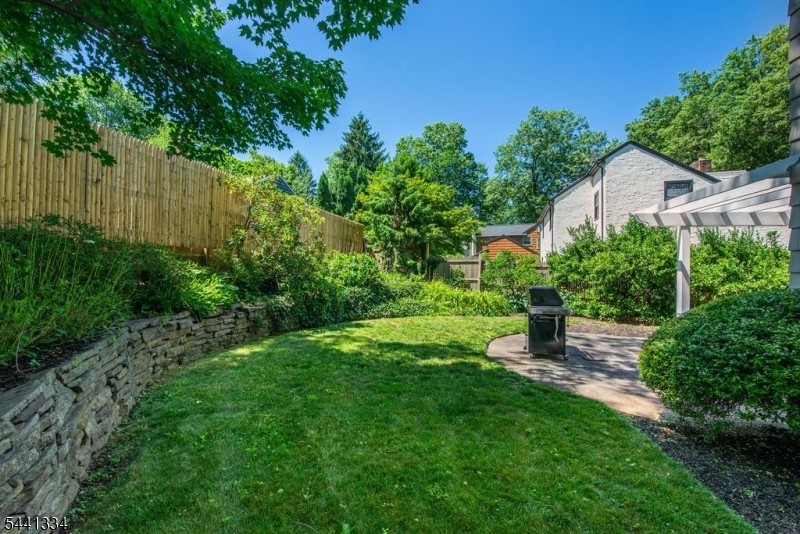 Memorial Field - Residential