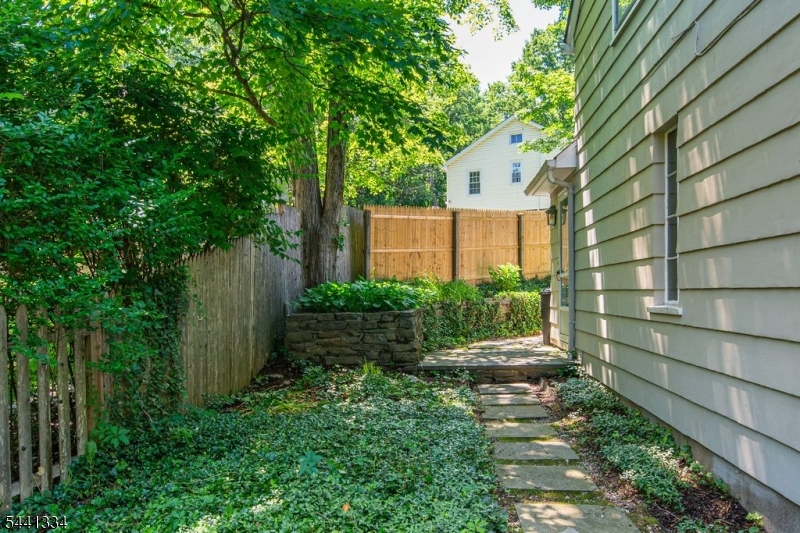 Memorial Field - Residential