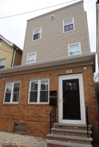 Welcome to this beautifully renovated 3-bedroom, 2-full-bath apartment, featuring a spacious primary bedroom with its own private en-suite bathroom. This bright and modern home offers high ceilings, a fully equipped kitchen with a dishwasher and microwave, and the convenience of an in-unit washer and dryer. All appliances are included for a seamless move-in experience.  Enjoy access to a shared backyard, perfect for relaxing or entertaining. Ideally located near public transportation, local schools, shopping, and dining, this home combines comfort, style, and convenience in one exceptional rental opportunity.