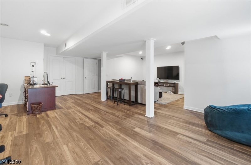 Beaver Brook - Residential