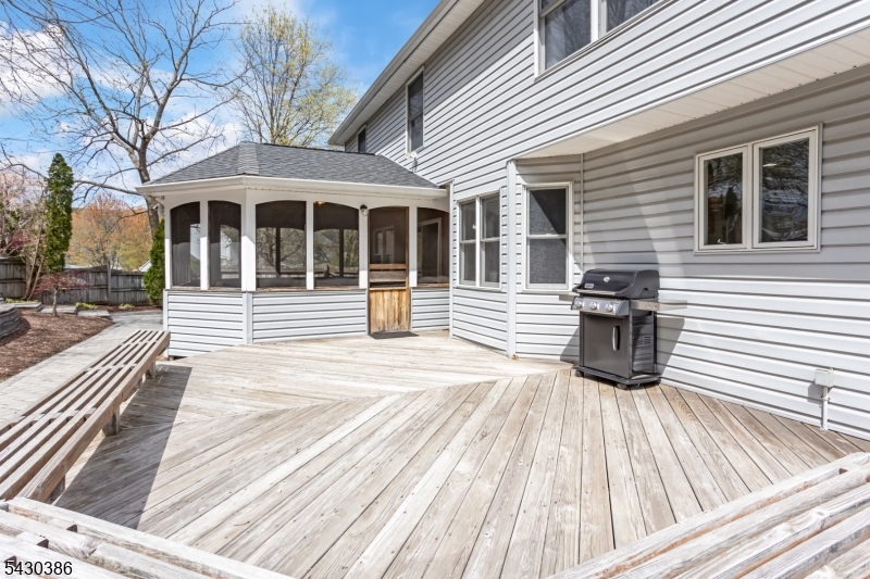 Succasunna-Forest Hollow - Residential
