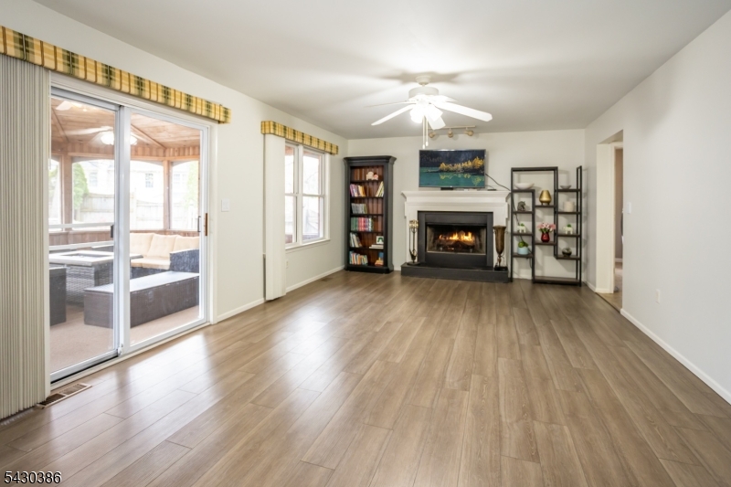 Succasunna-Forest Hollow - Residential
