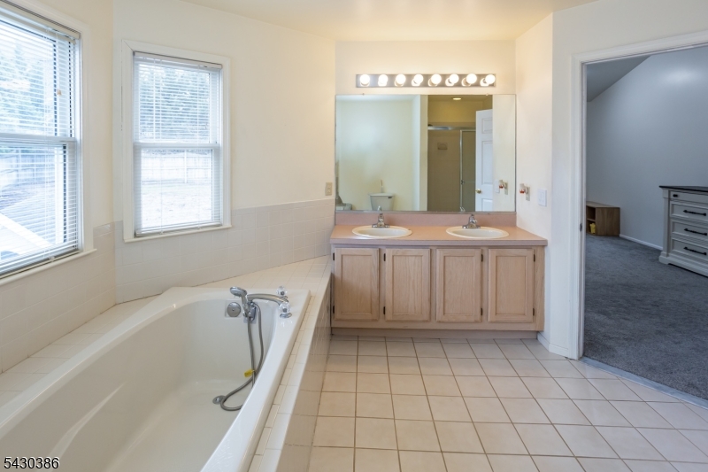 Succasunna-Forest Hollow - Residential