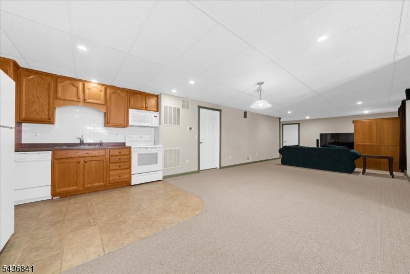 Hunterdon Crossing - Residential
