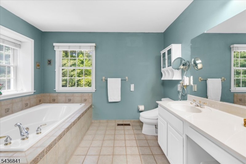 Hunterdon Crossing - Residential