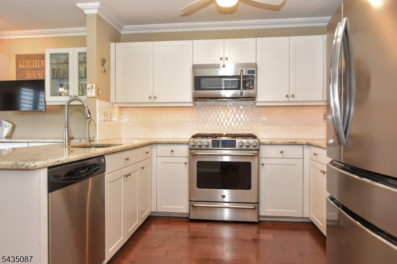 Apple Ridge - Residential