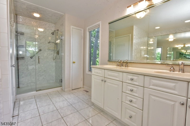 Apple Ridge - Residential