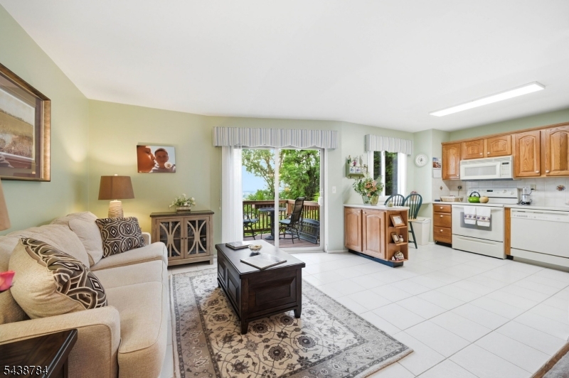 Highview At Hawthorne - Residential
