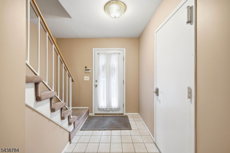 Highview At Hawthorne - Residential