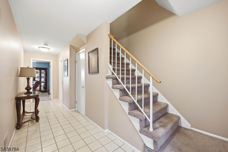 Highview At Hawthorne - Residential