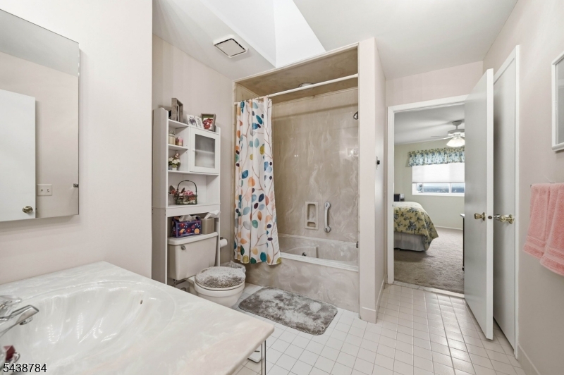 Highview At Hawthorne - Residential