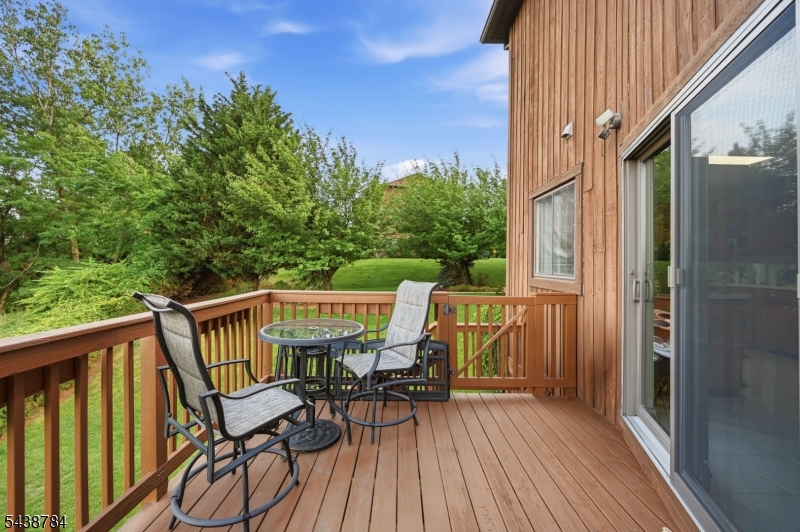 Highview At Hawthorne - Residential