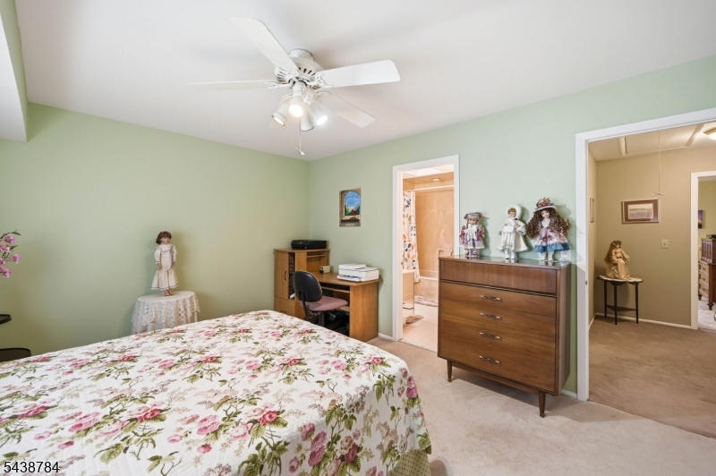 Highview At Hawthorne - Residential