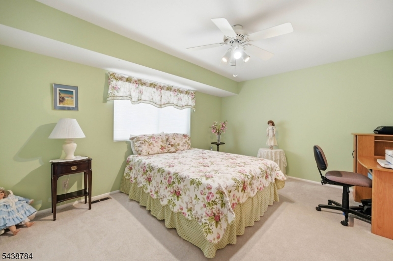Highview At Hawthorne - Residential
