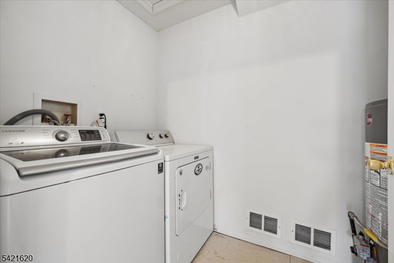 ROSE ARBOR - Residential Lease