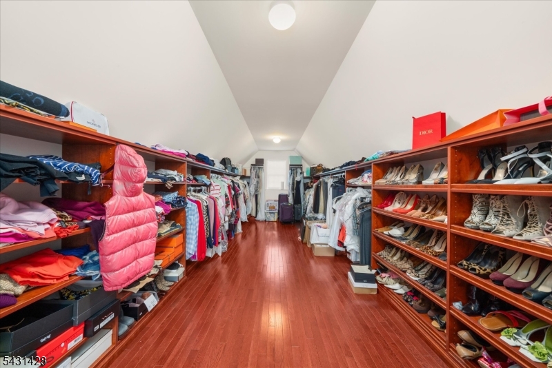 Mountain View at Hunterdon - Residential