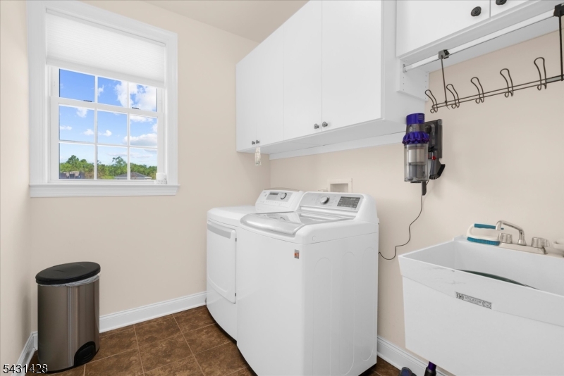Mountain View at Hunterdon - Residential