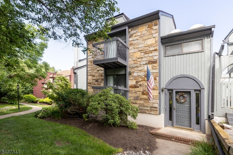 Hastings Square - Residential