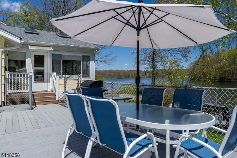Barry Lakes - Residential