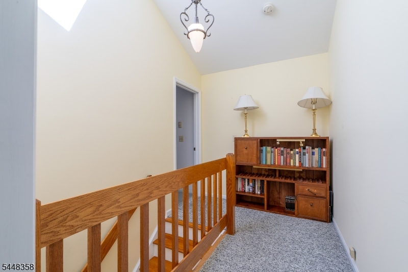 Barry Lakes - Residential