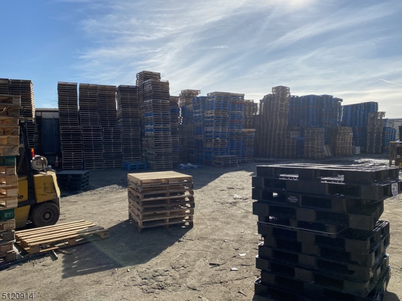 Redevelo - Commercial Sale
