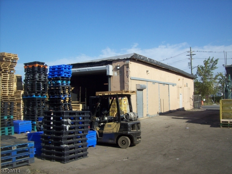 Redevelo - Commercial Sale