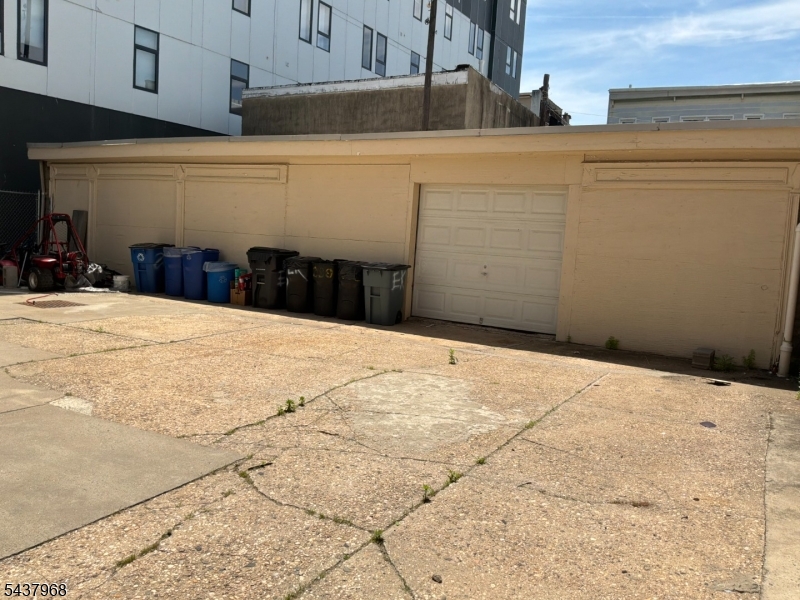 Ironbound section 10 feet high garage For Rent 1250 sq.ft with electric, possible connection for bathroom.1 garage door 8 feet high at moment possible to add 2 more garage doors, 50 feet wide by 25 feet deep, additional space outside to park or storage.
