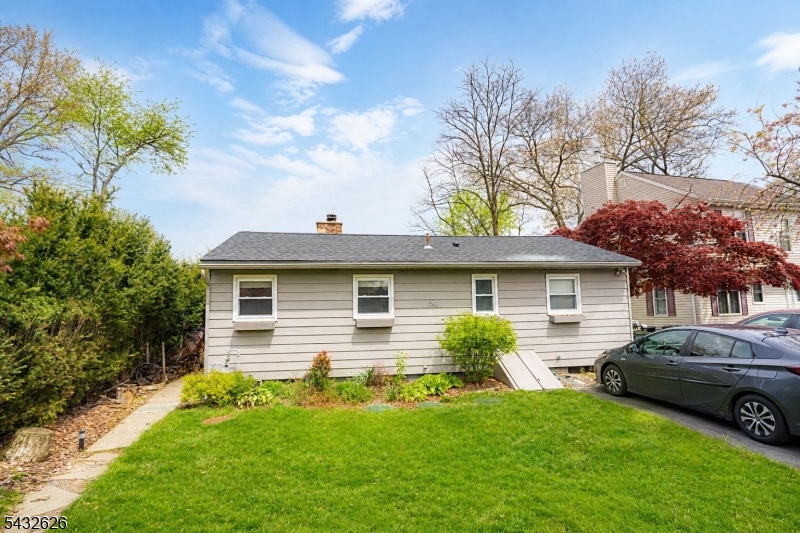 LAKE SHAWNEE - Residential Lease