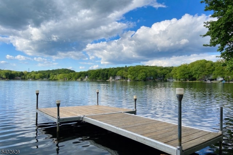 LAKE SHAWNEE - Residential Lease