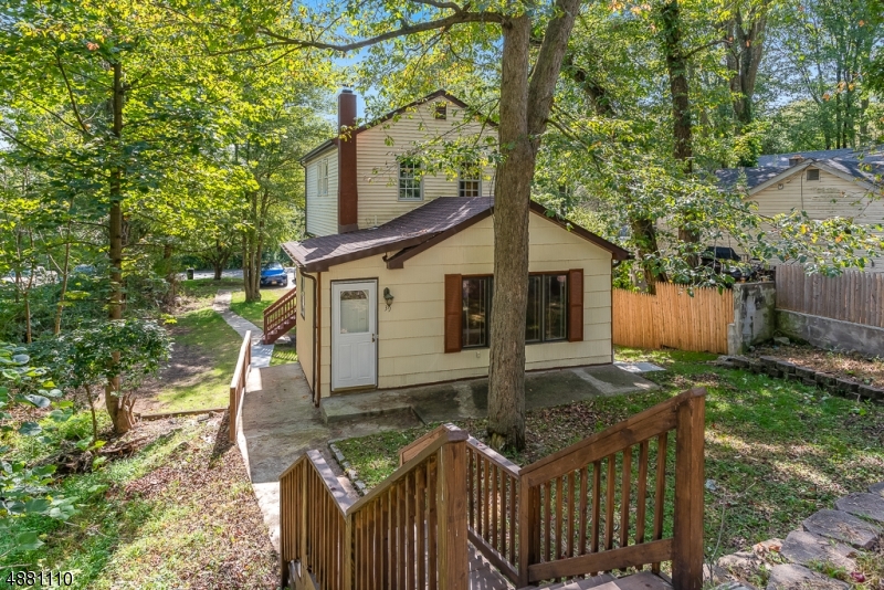 HOPATCONG HILLS - Residential